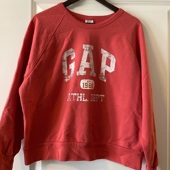 GAP Women's Red Graphic Sweatshirt. Worn once! - Picture 1 of 3